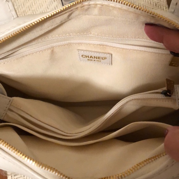 Chanel Wild Stitch Tote Bag Quilted leather white - Picture 6 of 8